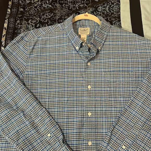 L.L. Bean Men's Blue and White Plaid Shirt, very nice. Size large - Picture 8 of 8